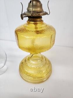 Antique Kerosene Oil Lamp Plume Wave Pattern Large Amber 18 1/2 1900 1920