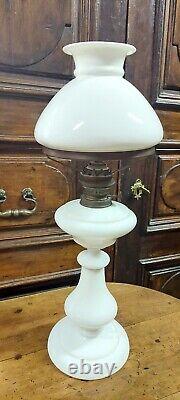 Large Antique Oil Lamp in Opaline Glass Late XIX Century