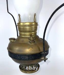 Antique 1892 La grande lampe à huile de saloon en laiton suspendue Miller pour magasin de campagne