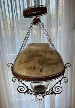 Grande lampe à huile ou à kérosène suspendue en verre peint de l'époque victorienne américaine
