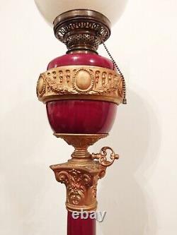 Lampe à huile de kérosène de sol grande antique de 80 pouces avec des jambes figuratives d'ange et de chérubin ajustables