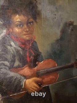 Peinture ancienne vintage de grand format à l'huile sur toile représentant un enfant jouant de la guitare, signée et encadrée